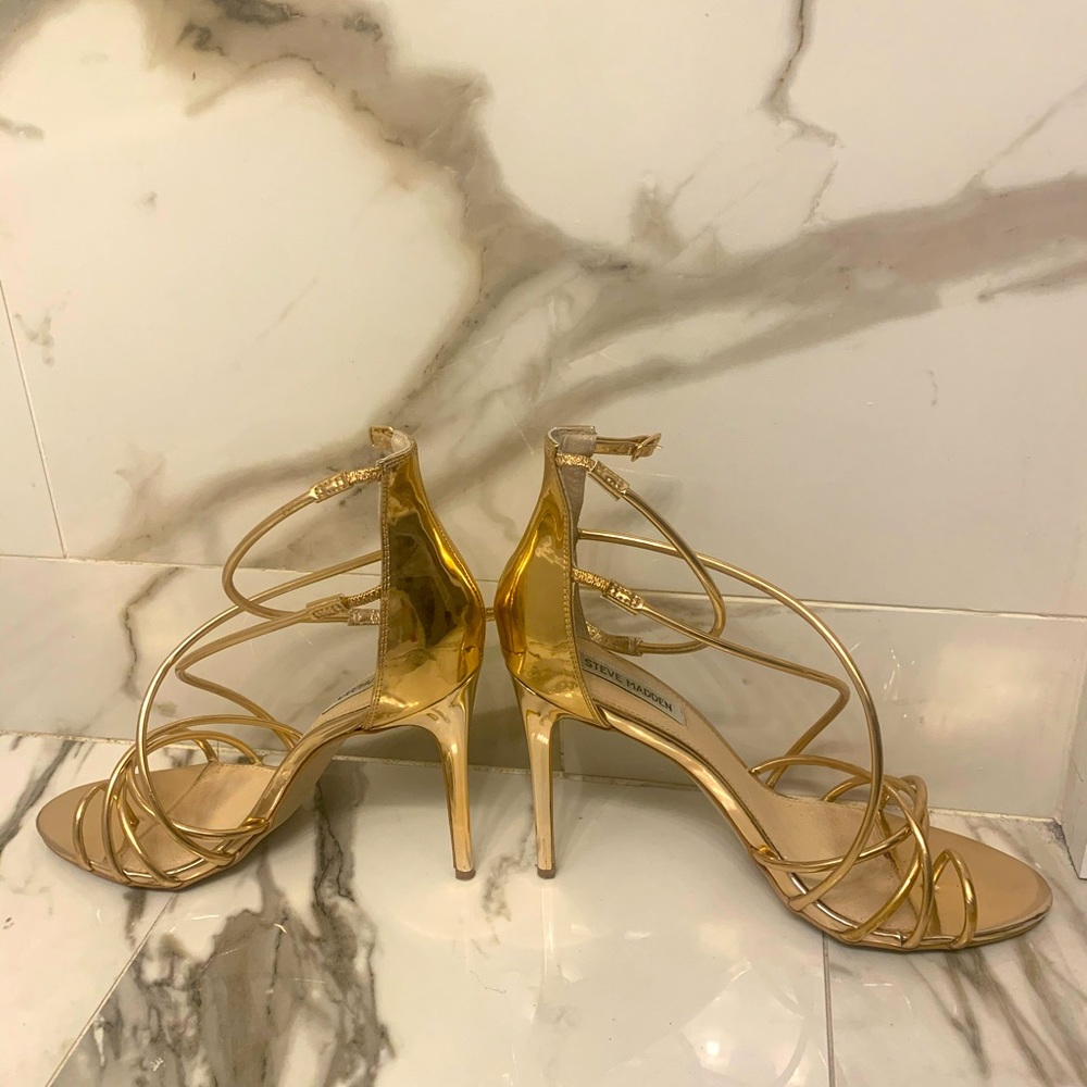 Rose gold metallic Steve Madden Heels